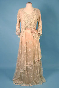 1914 lace gown Marin